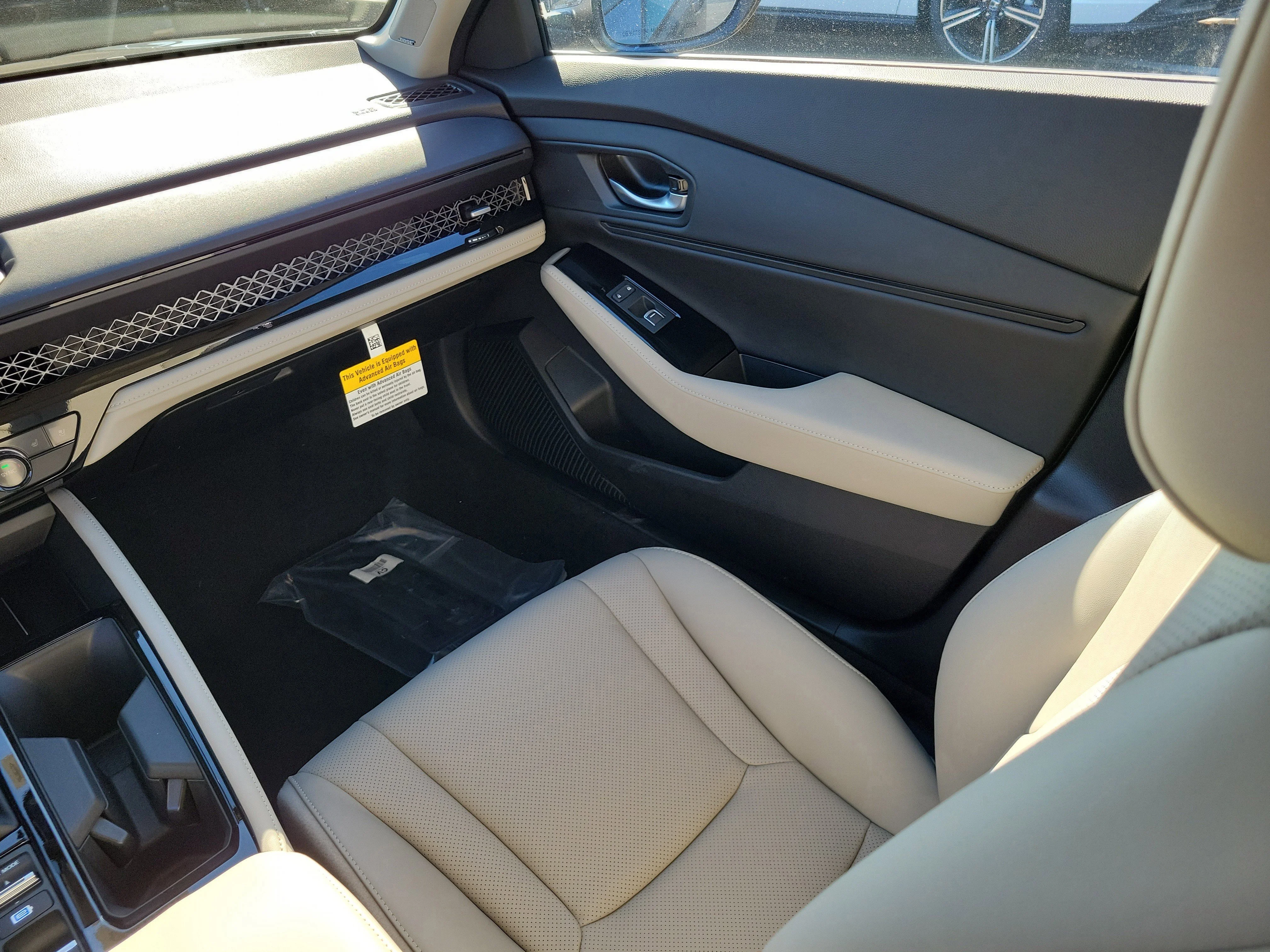 New 2026 Platinum White Pearl Honda Touring image 13