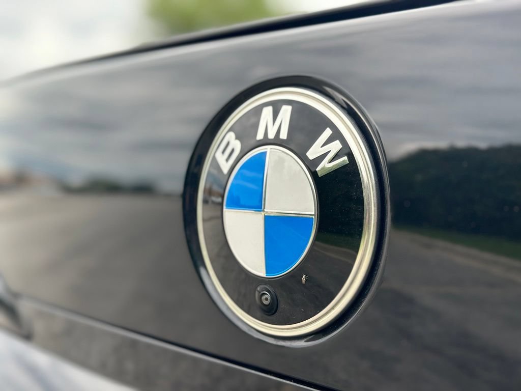 New 2026 Black Sapphire Metallic BMW 740i xDrive image 13