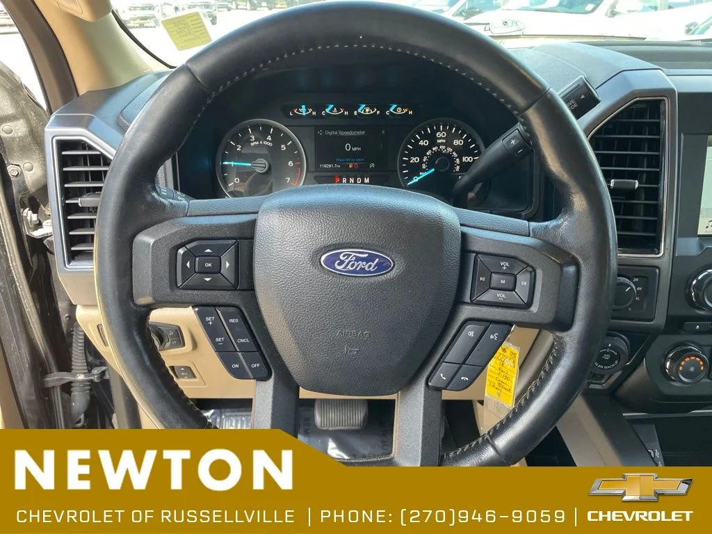 Used 2018 Shadow Black Ford XLT image 12