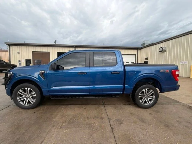 Used 2022 Blue Ford XL image 6