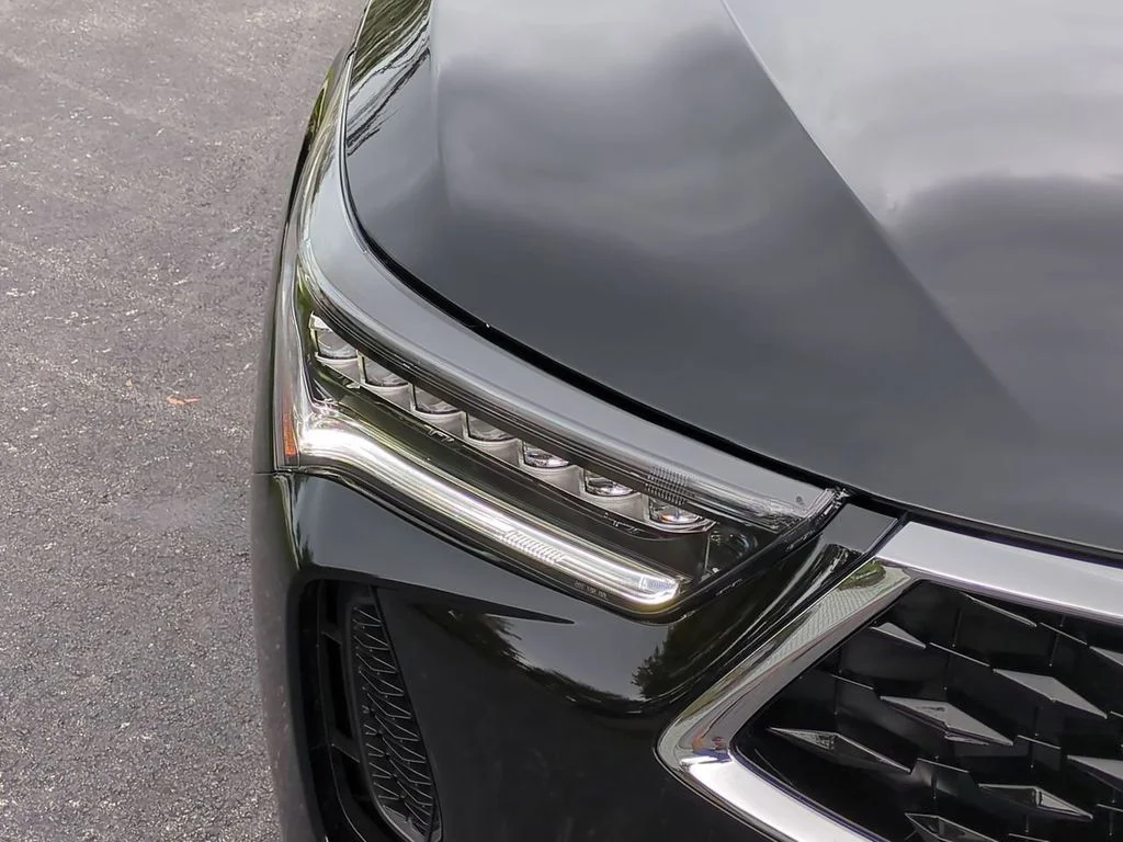 Used 2024  Acura Base image 10
