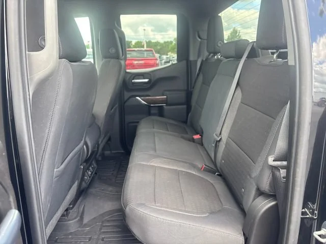 Used 2019 ONYX BLACK GMC SLE image 26