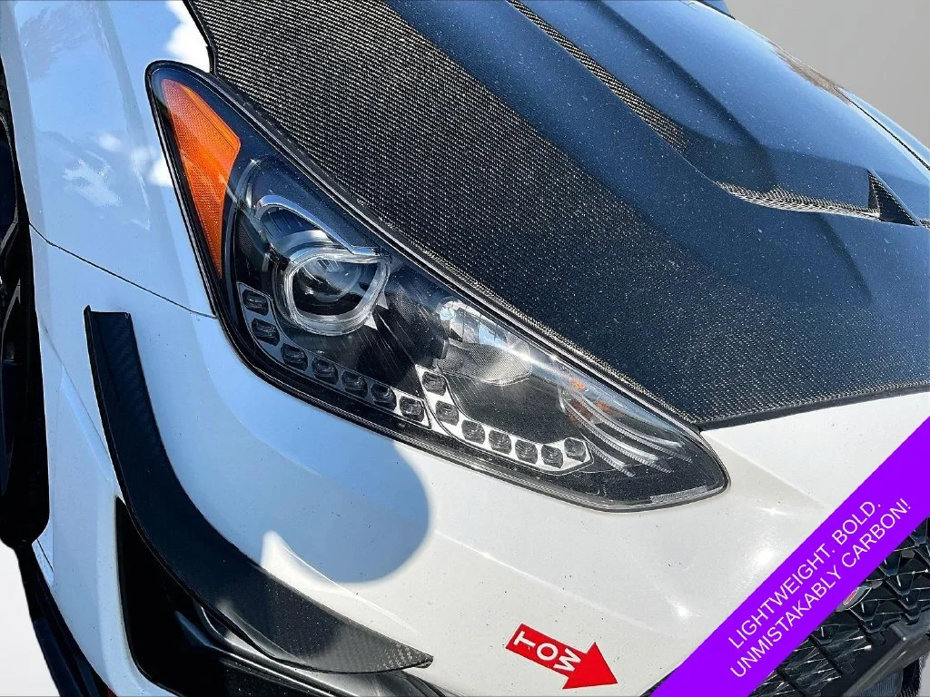 Used 2022 White Hyundai Base image 27