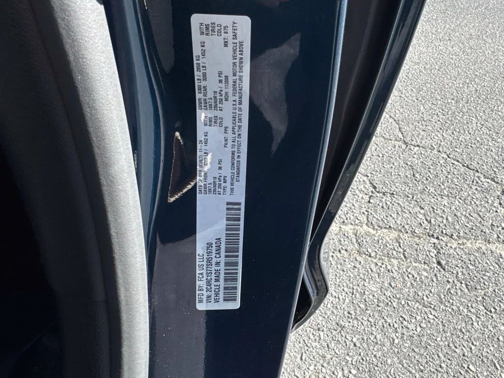 Used 2025 Blue Chrysler Select Premium S Appearance image 29