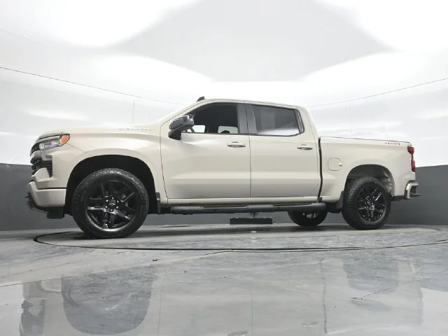 Used 2026 White Chevrolet RST image 21