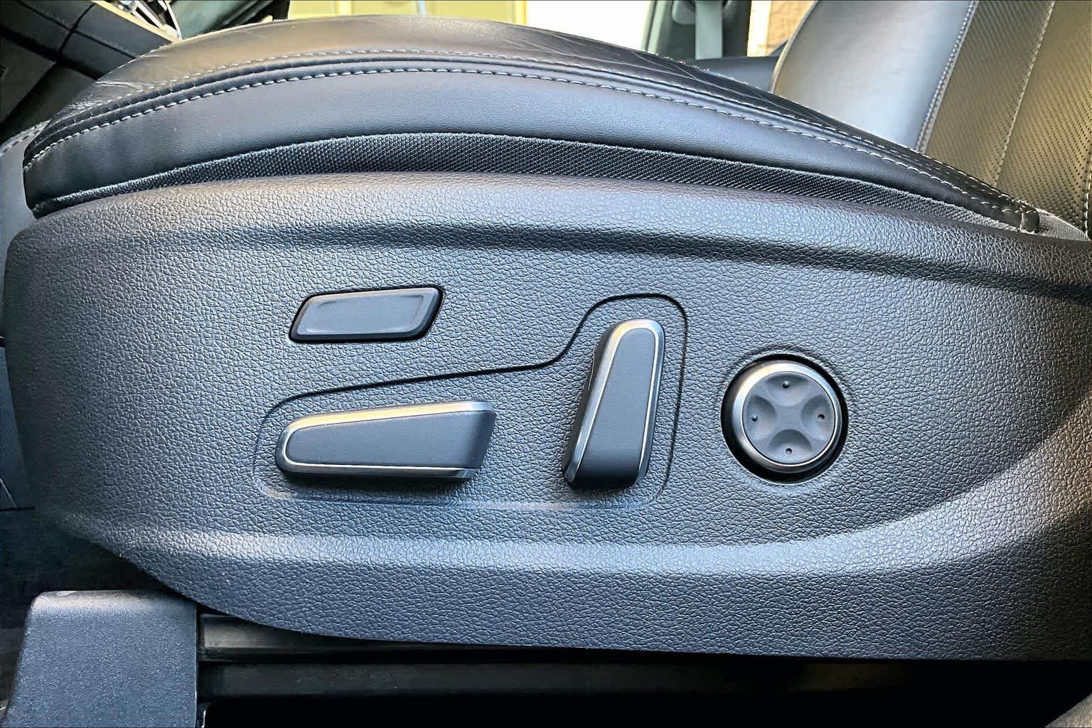 Used 2021 Twilight Black Hyundai Calligraphy image 36