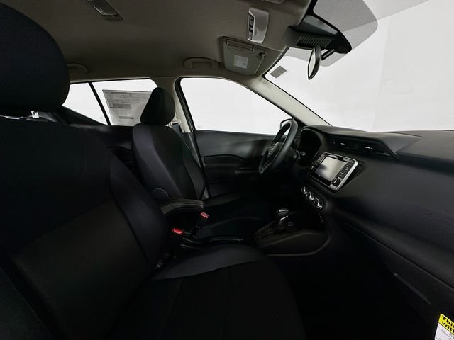 Used 2025 Gray Nissan S image 25