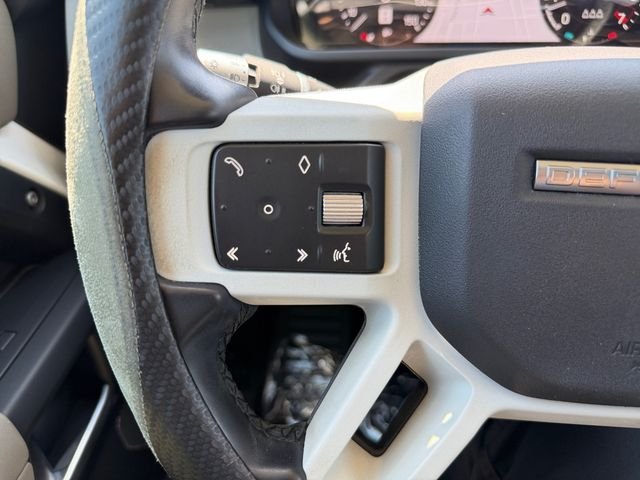 Used 2020 White Land Rover S image 22