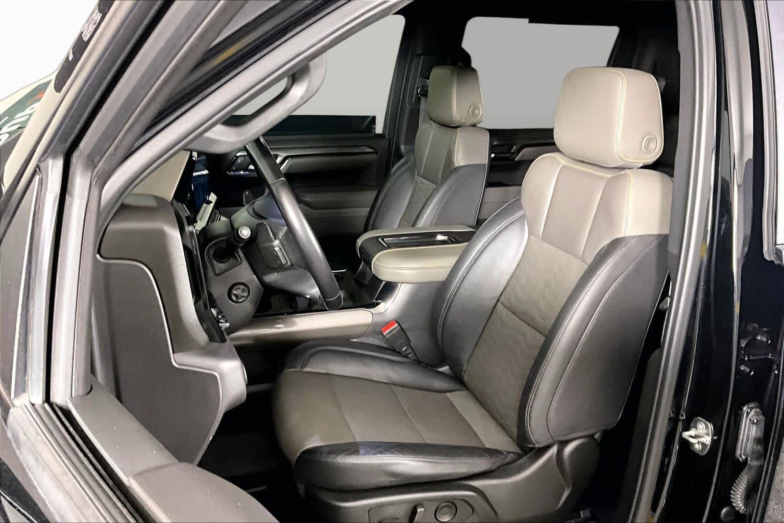 Used 2022 Black Chevrolet ZR2 image 8