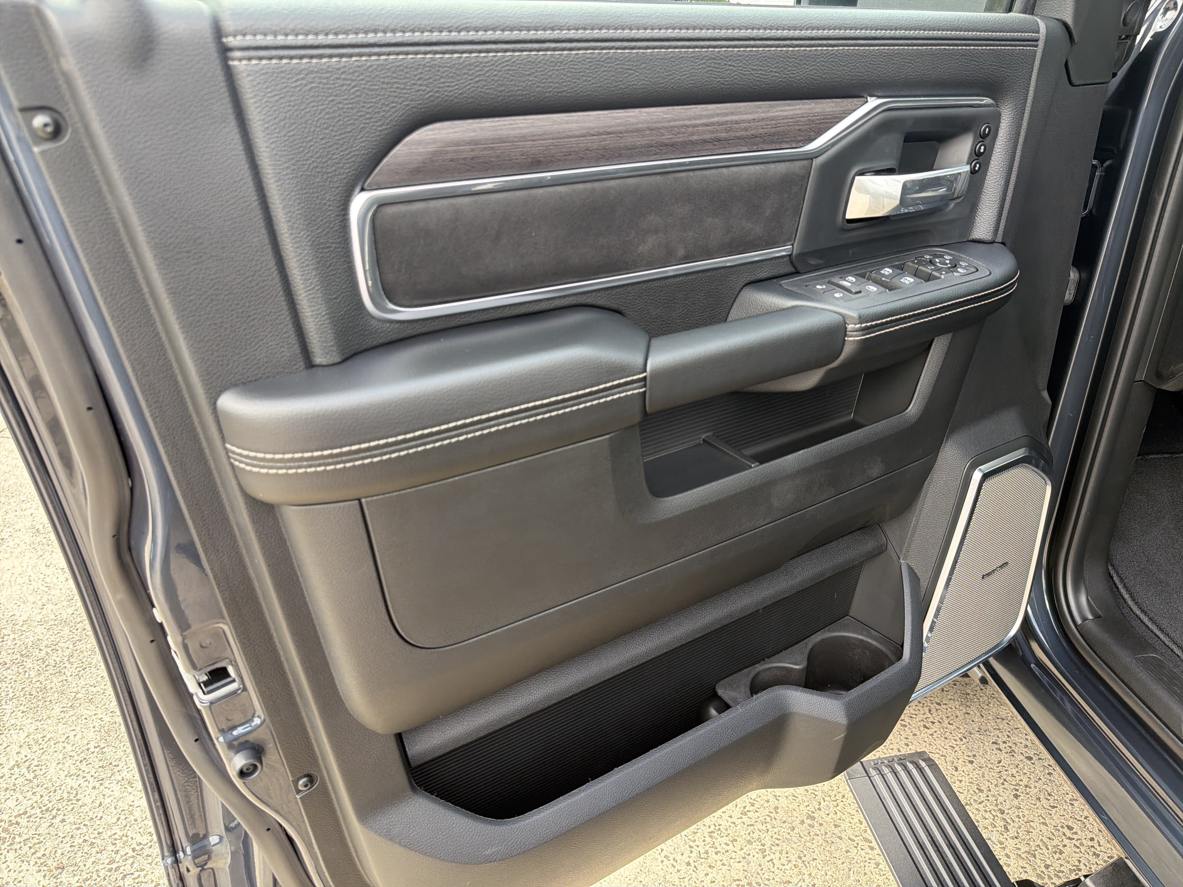 New 2026 Forged Blue Metallic Exterior Paint RAM Laramie image 11