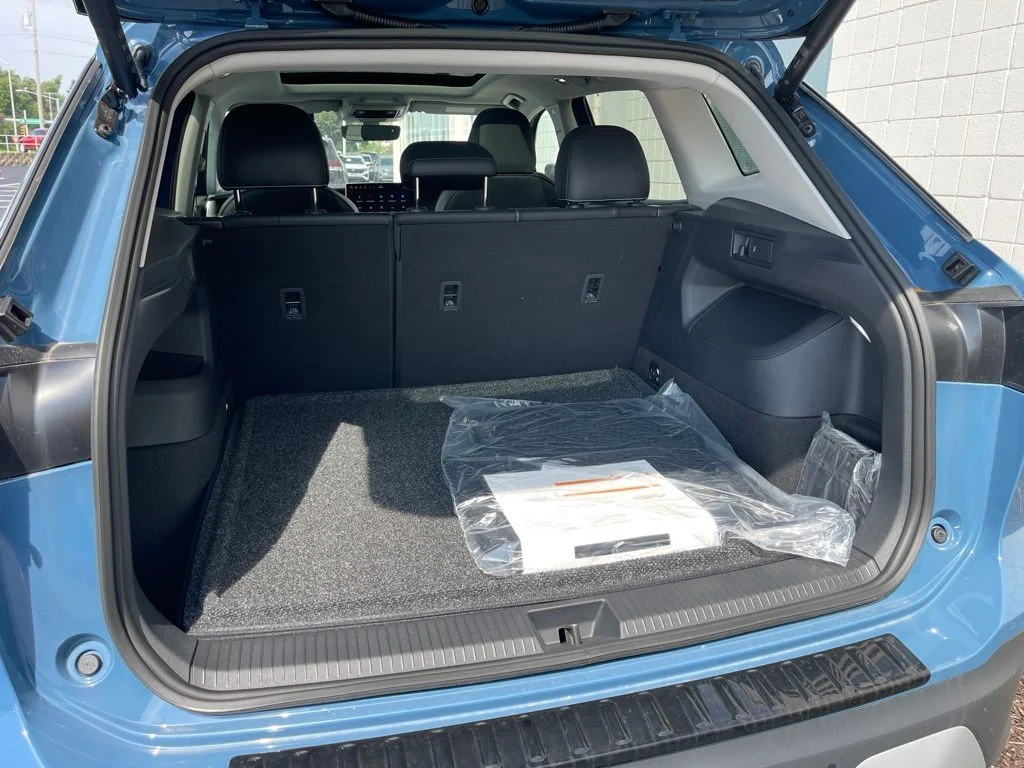 New 2026 Monterey Blue Pearl Volkswagen 2.0T SE image 17