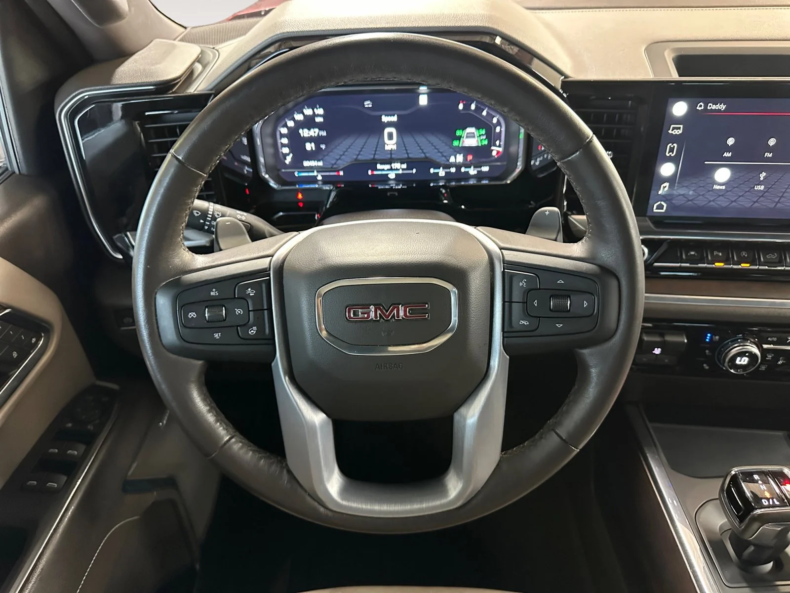 Used 2022 Cayenne Red Tintcoat GMC SLT image 13