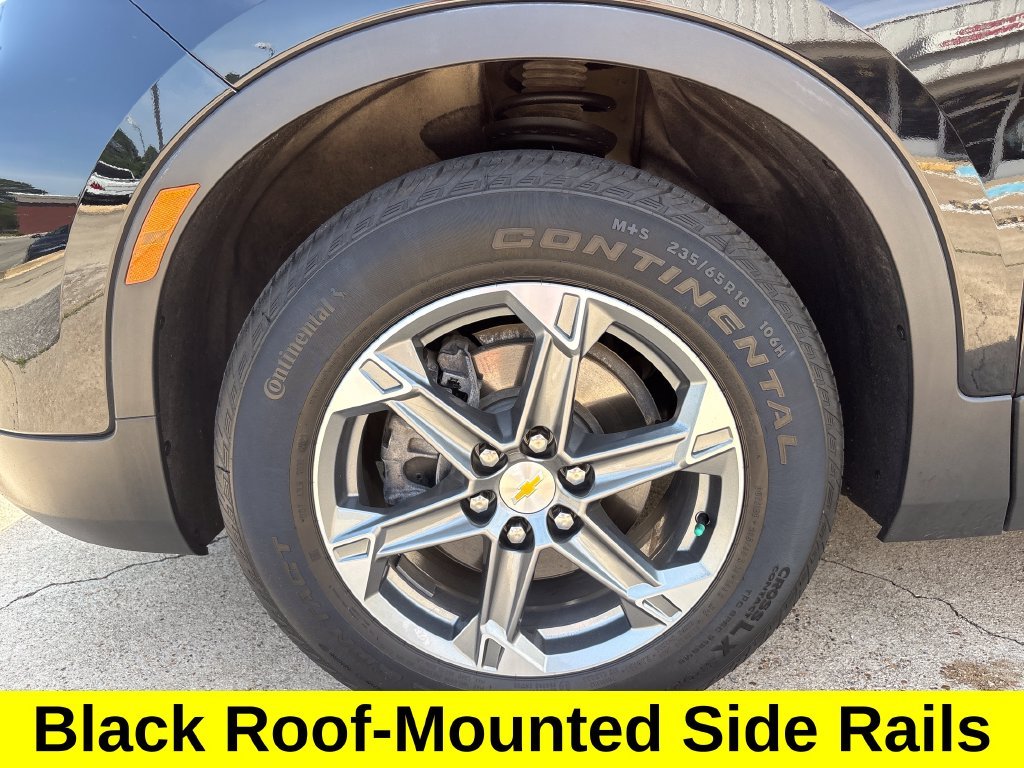 Used 2023 Black Chevrolet LT image 18