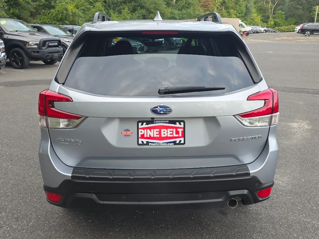 Used 2023 Ice Silver Metallic Subaru Limited image 15