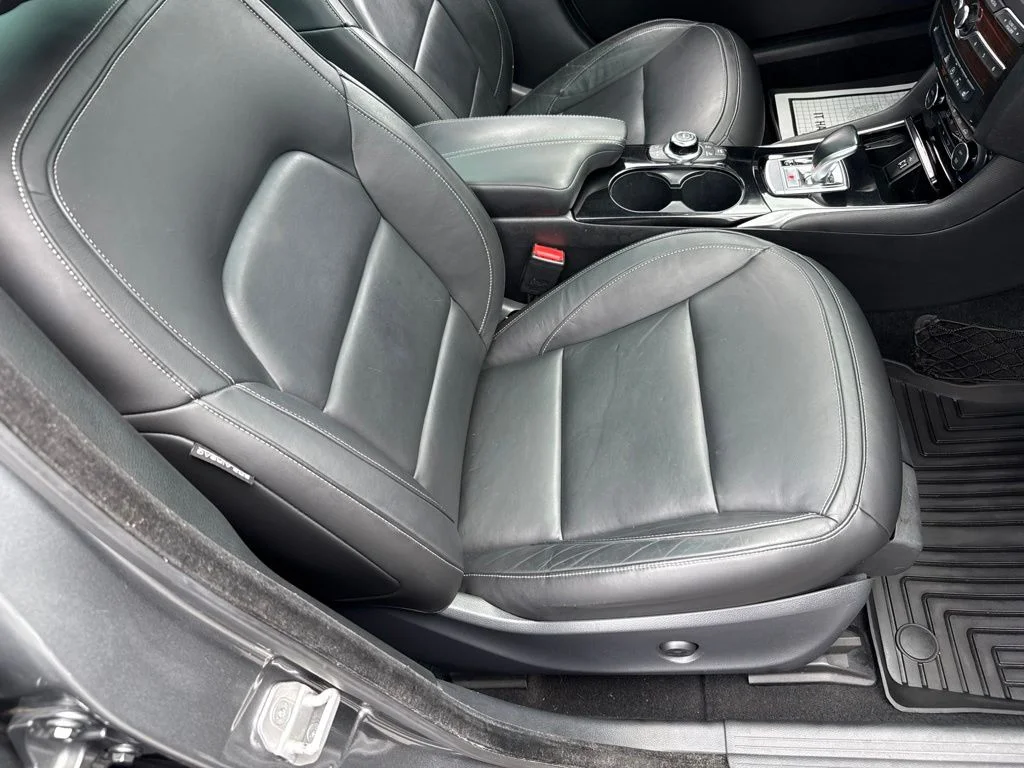 Used 2017 Graphite Shadow INFINITI Premium image 31
