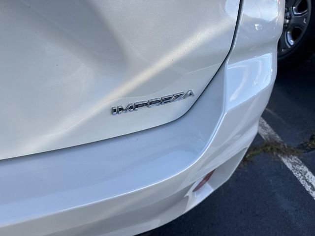 2024 Subaru Impreza Base photo 4