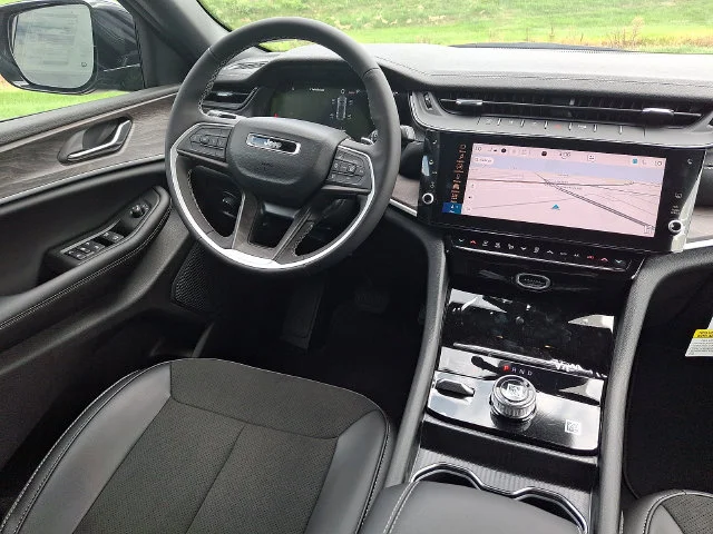 New 2026 Gray Jeep Altitude image 10
