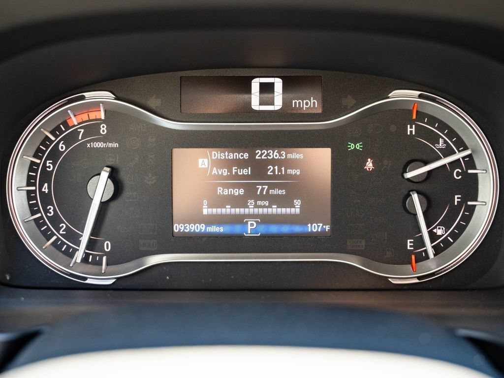 Used 2017 White Diamond Pearl Honda RTL image 30