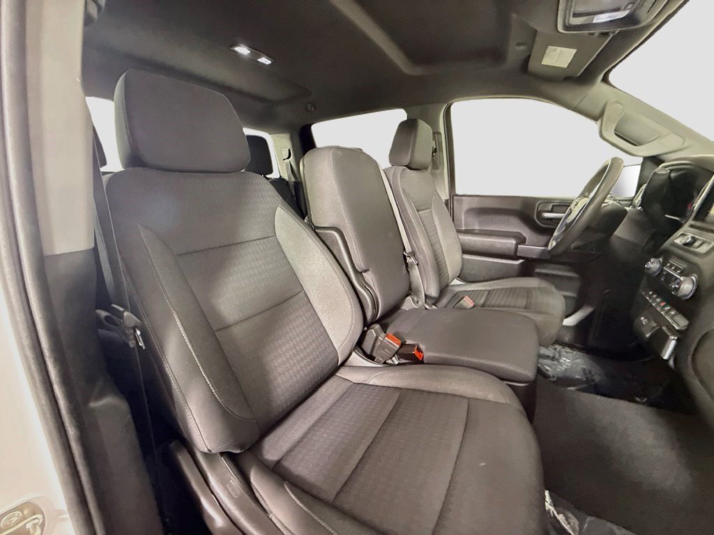 Used 2022 Summit White Chevrolet Custom image 23