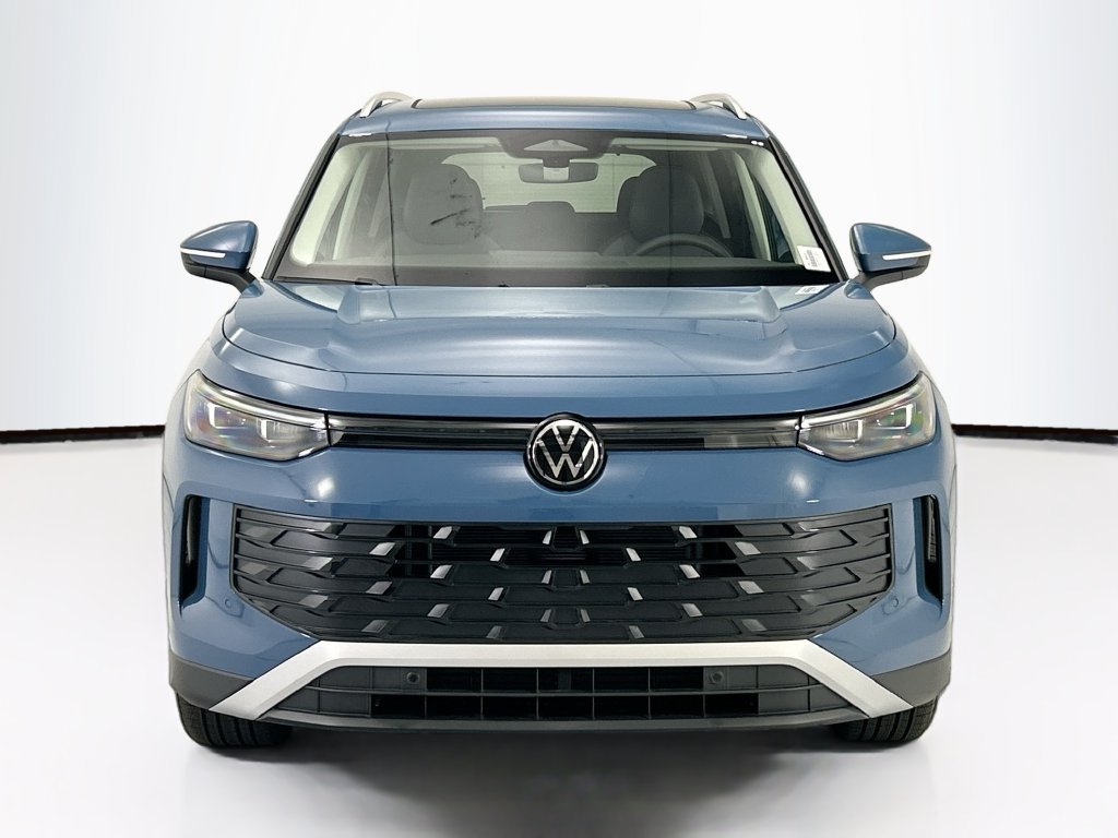 New 2026 Blue Volkswagen SE image 2