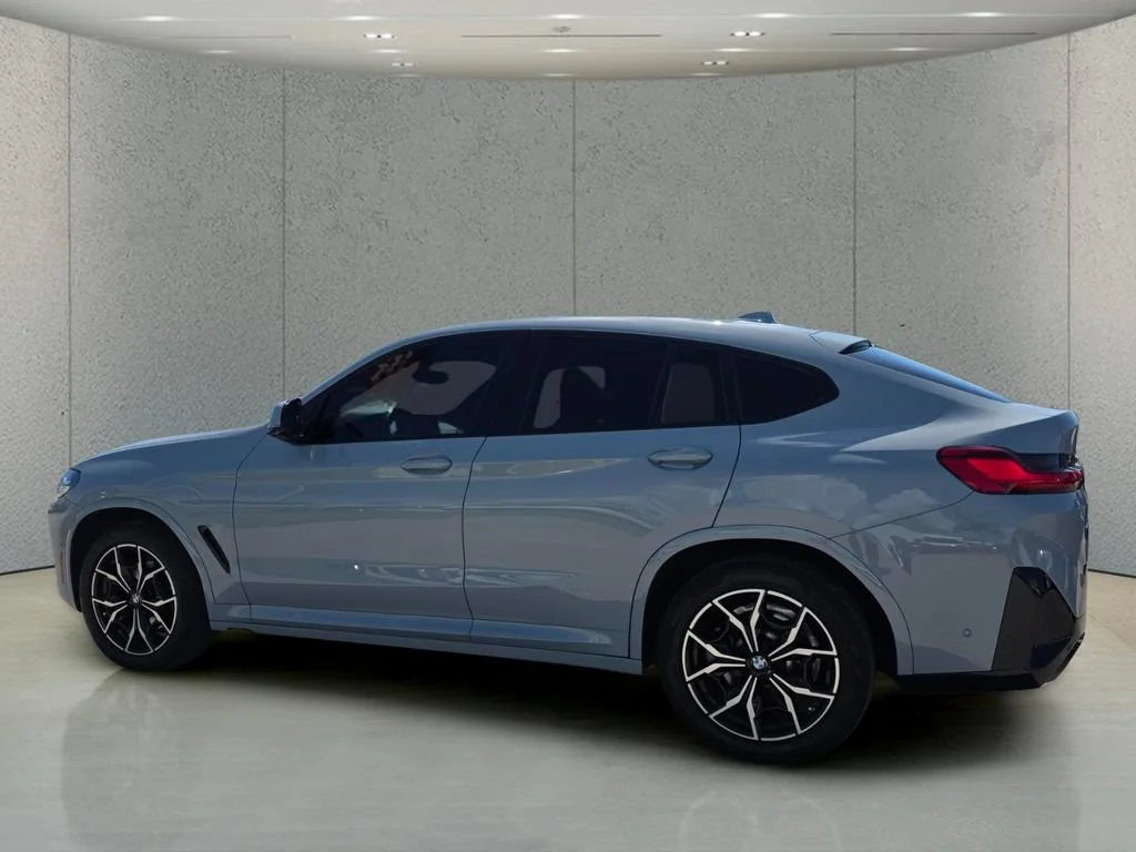 Used 2023 Brooklyn Grey Metallic BMW xDrive30i image 8