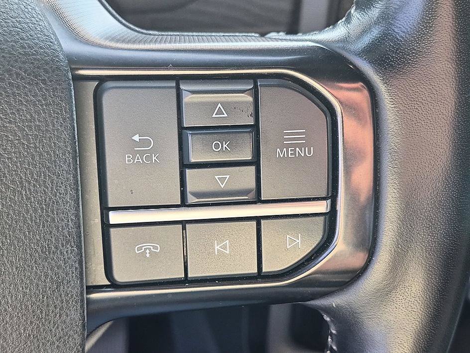 Used 2023 Gray Metallic Ford Platinum image 20