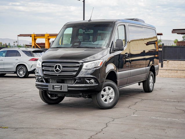 2026 Mercedes-Benz Sprinter Passenger Van 2500 Standard Roof I4 Diesel HO 144 AWD