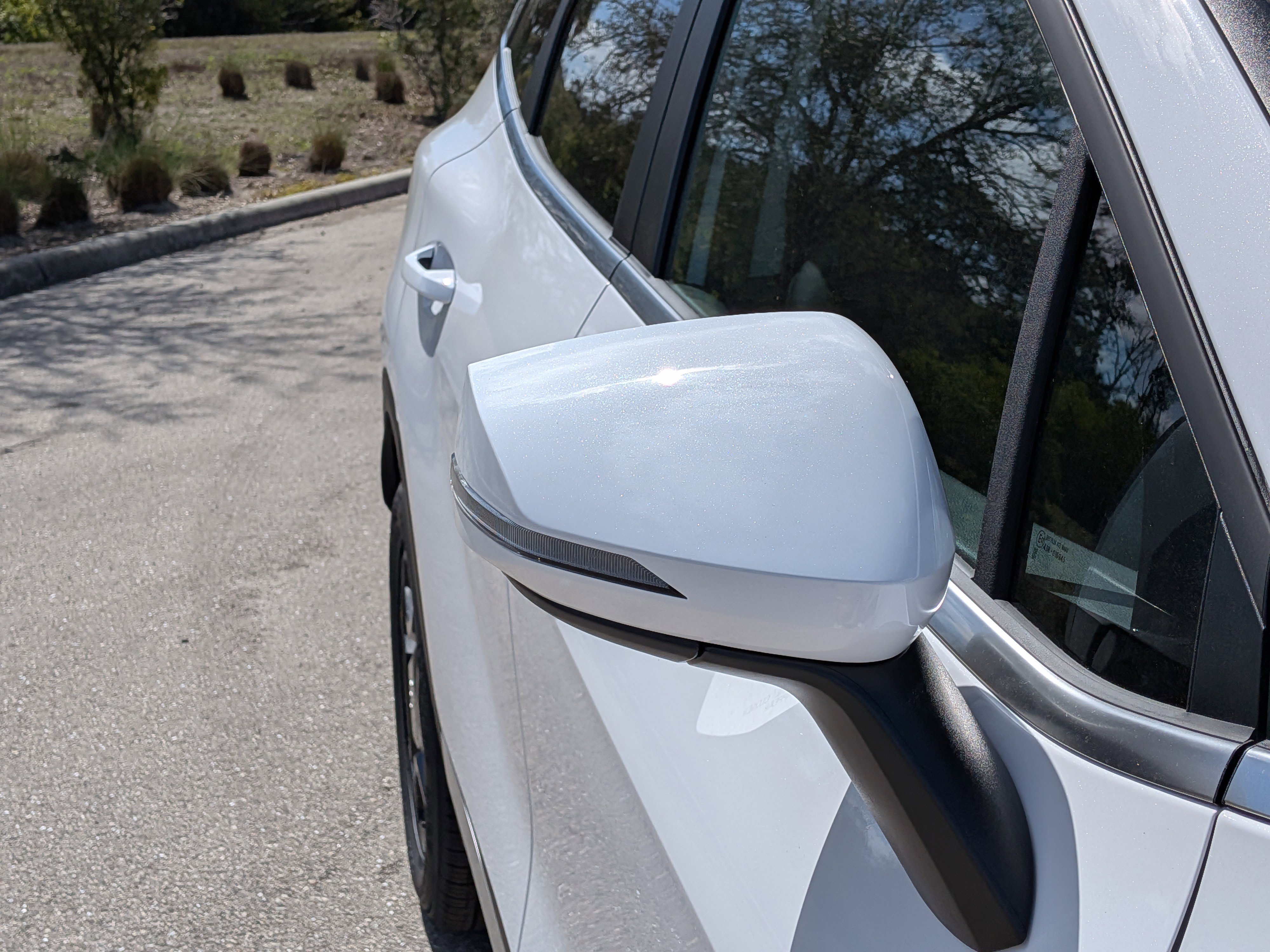 New 2026 Glacial White Pearl Kia EX image 12