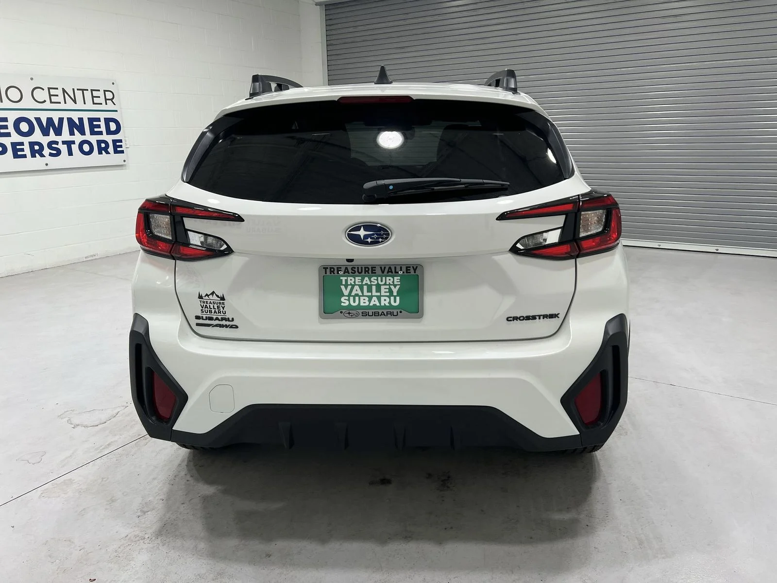 New 2026 CRYSTAL WHITE PEARL Subaru Premium image 7