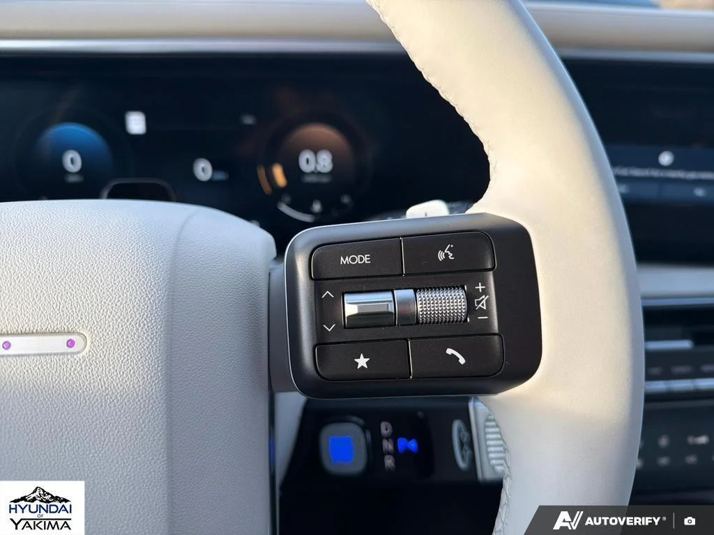 2026 Hyundai Palisade Limited - Photo 17