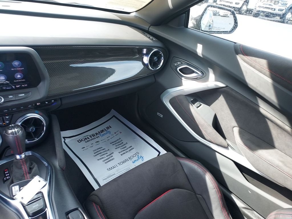 Used 2022 Black Chevrolet ZL1 image 11
