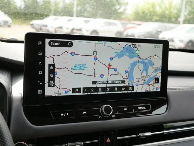 Certified Used 2025 Red Diamond Mitsubishi SE image 22