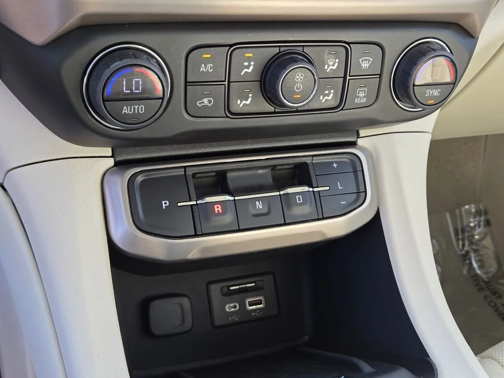 Used 2023 Light Stone Metallic GMC Denali image 21