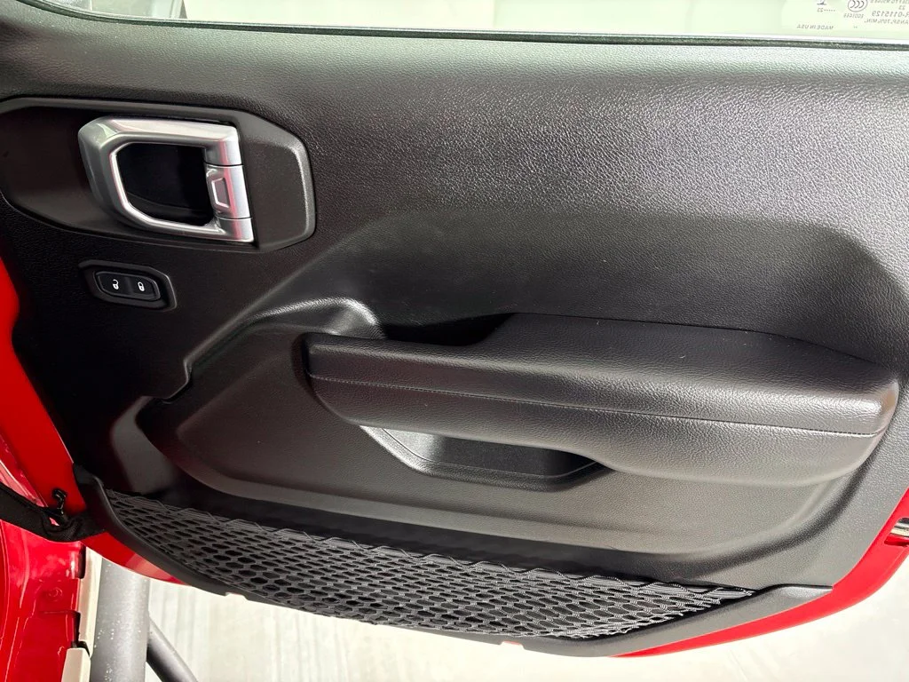 Used 2023 Red Jeep Rubicon image 15