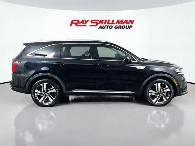 Used 2023 Black Kia EX image 8