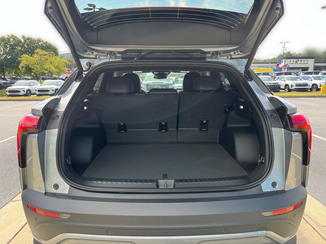 New 2026 Sterling Gray Metallic Chevrolet LT image 21