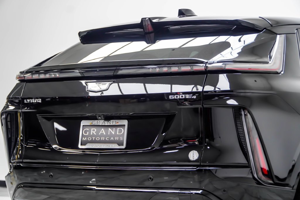 Used 2025 Black Cadillac Sport image 16