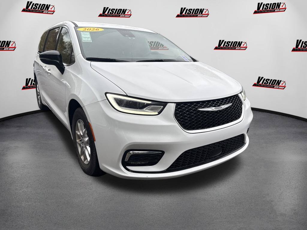 Used 2026 White Chrysler Select image 3