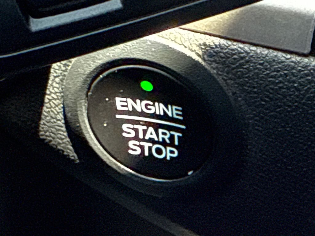 Used 2022 White Ford SE image 30