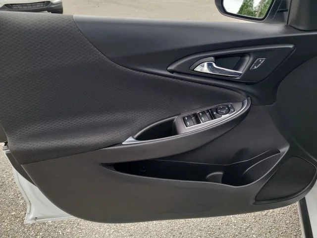 Used 2020 White Chevrolet LT image 15