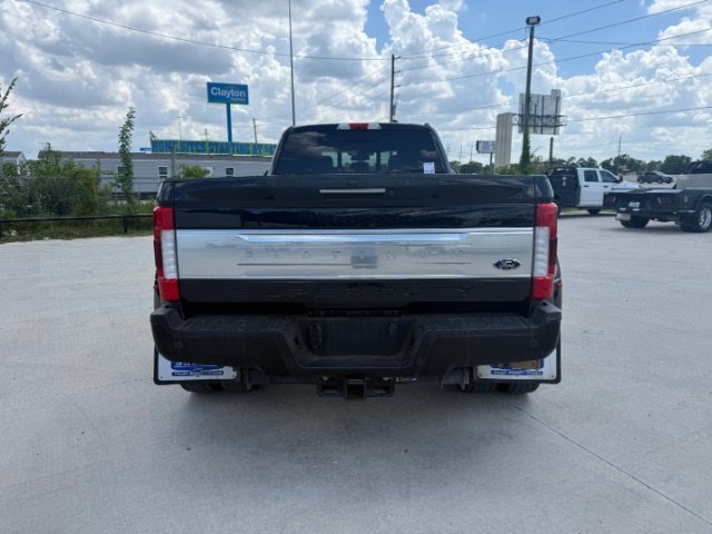 Used 2019 Black Ford Platinum image 4