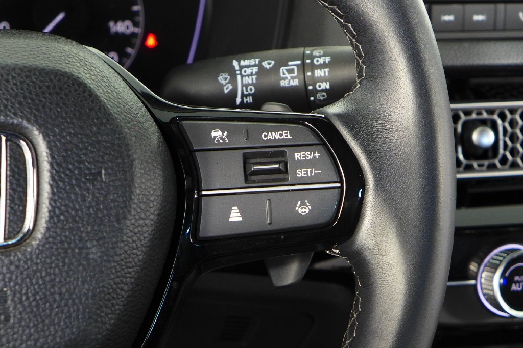 Used 2025 White Honda Sport image 27