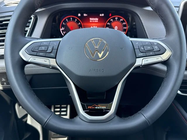 New 2026 Opal White Pearl Volkswagen 2.0T Peak Edition image 32