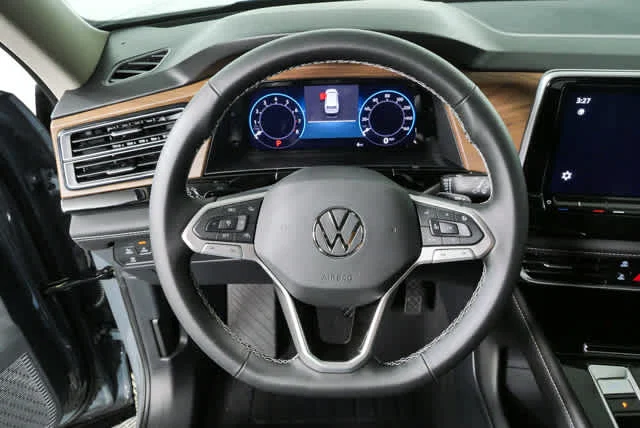New 2026 Pure Gray Volkswagen 2.0T SE w/Technology image 8