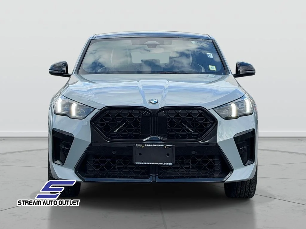 Used 2026 Gray BMW xDrive28i image 2