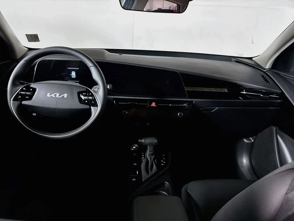 New 2026 Cityscape Green Kia EX image 12