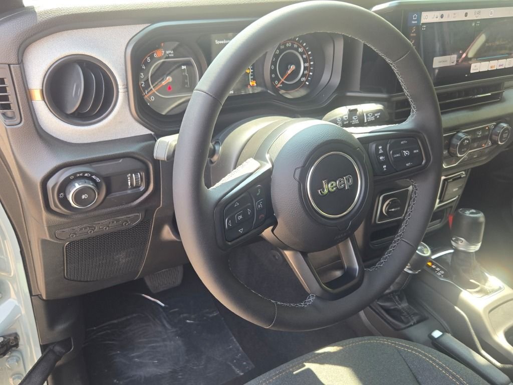 New 2026 Earl Clearcoat Jeep Sport S image 25