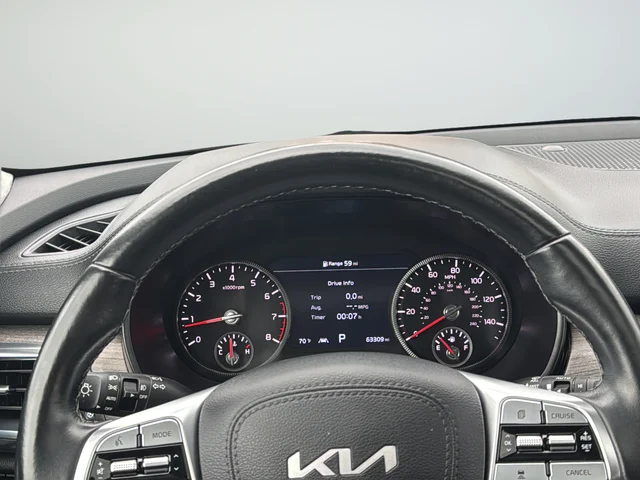Used 2022 Black Kia SX image 23