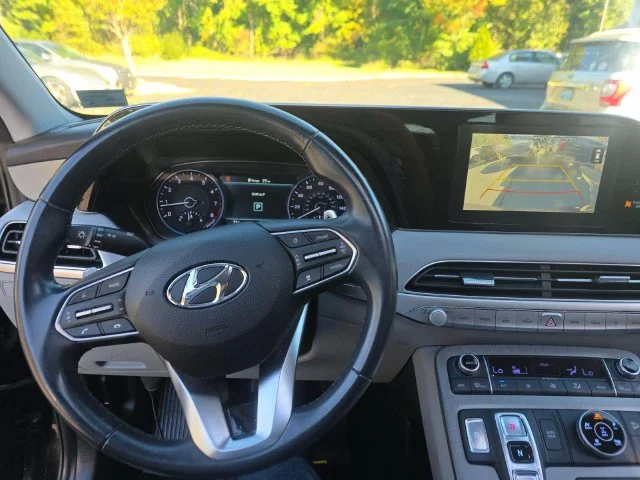 Used 2020 Black Hyundai SEL image 7
