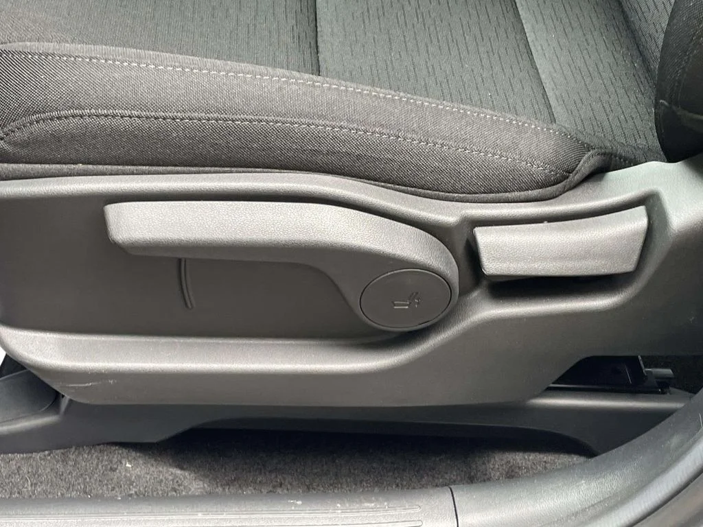 New 2026 Gray Hyundai SE image 17